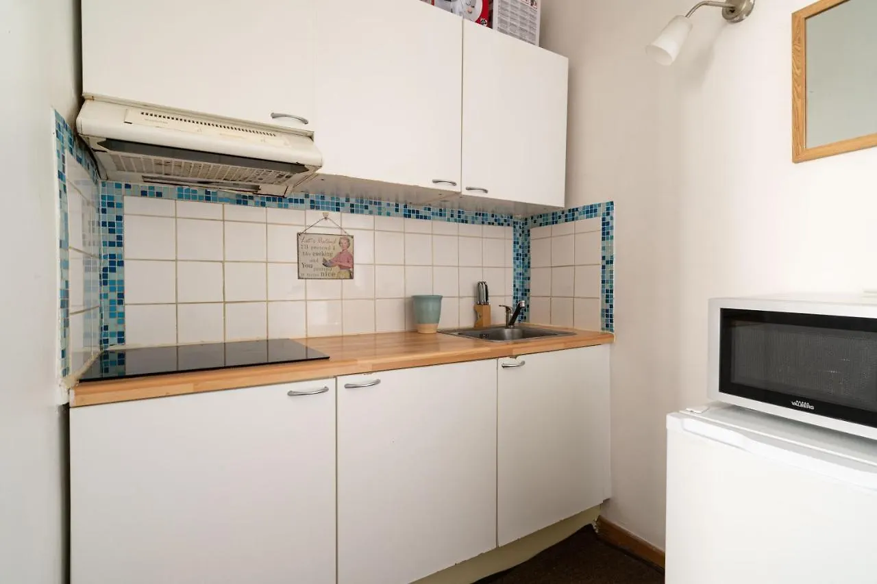 Catherine Studios Aix-en-Provence Aparthotel